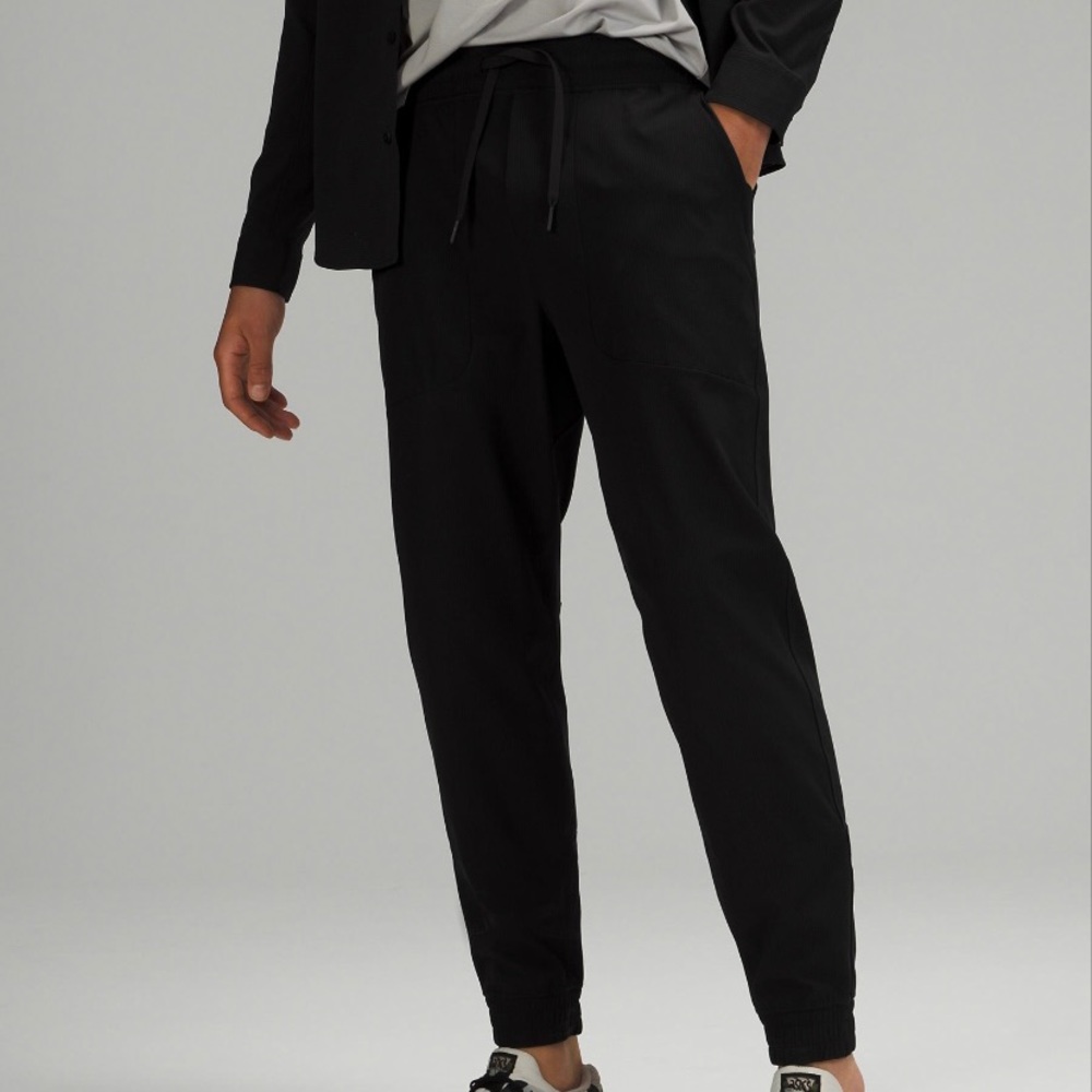 NWT Lululemon Ventlight ABC Jogger SZ. Large